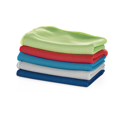 ARTX PLUS. Set with a PP and PET bottle and a polyamide and polyester sports towel